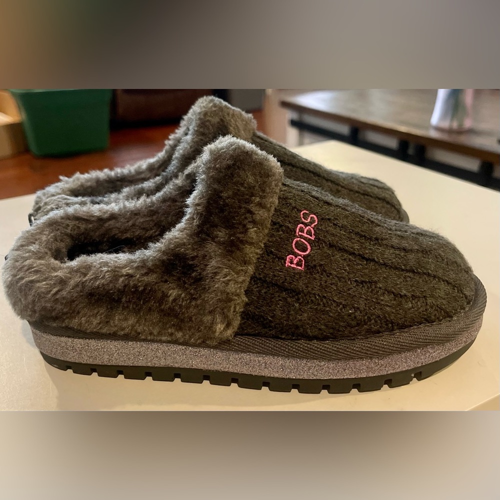 Bobs by Skechers girls 13 grey cable sweater knit slip on  memory foam